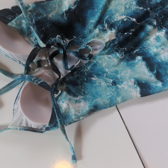 TORRID blue & white  "Blue Ocean" corset swimsuit, sz 0 / 12 (sold out) slimming - Picture 8 of 16